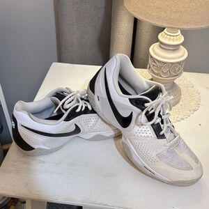 Nike indoor court womens Sneakers